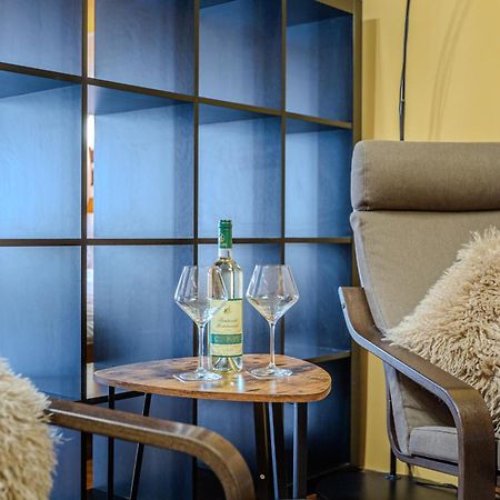 Tree House-Old Town Brasov Apartment Luaran gambar