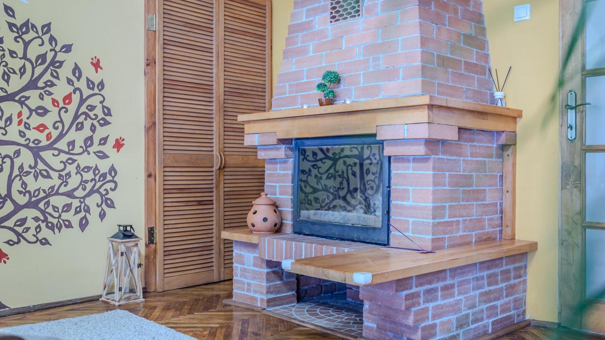 Tree House-Old Town Brasov Apartment Luaran gambar