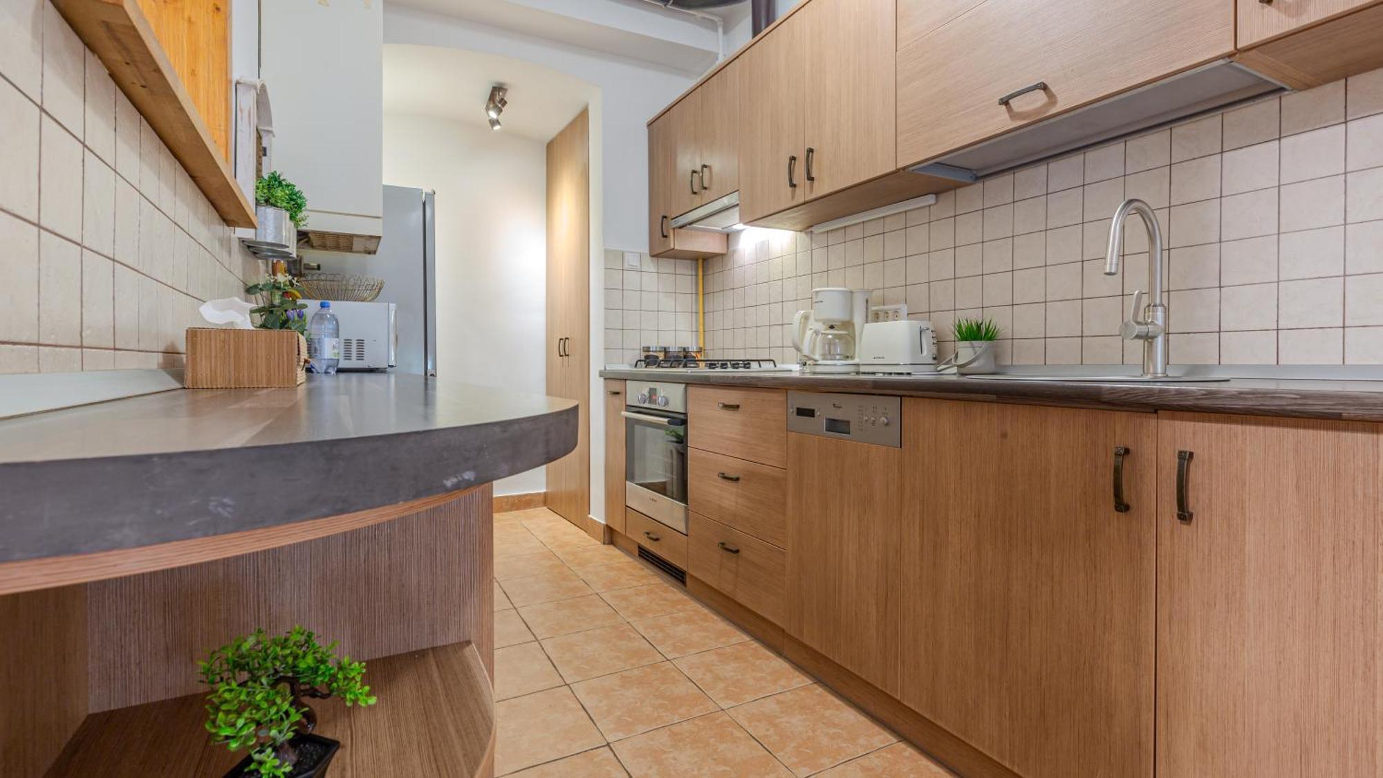Tree House-Old Town Brasov Apartment Luaran gambar