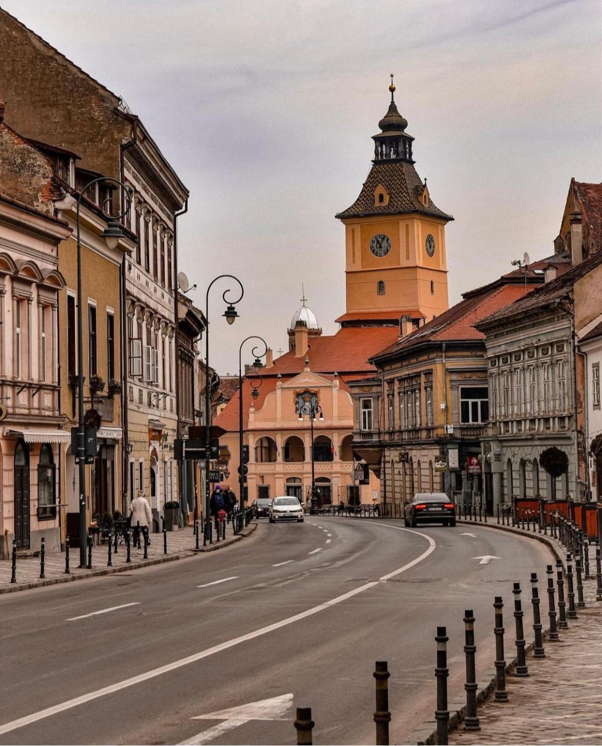 Tree House-Old Town Brasov Apartment Luaran gambar