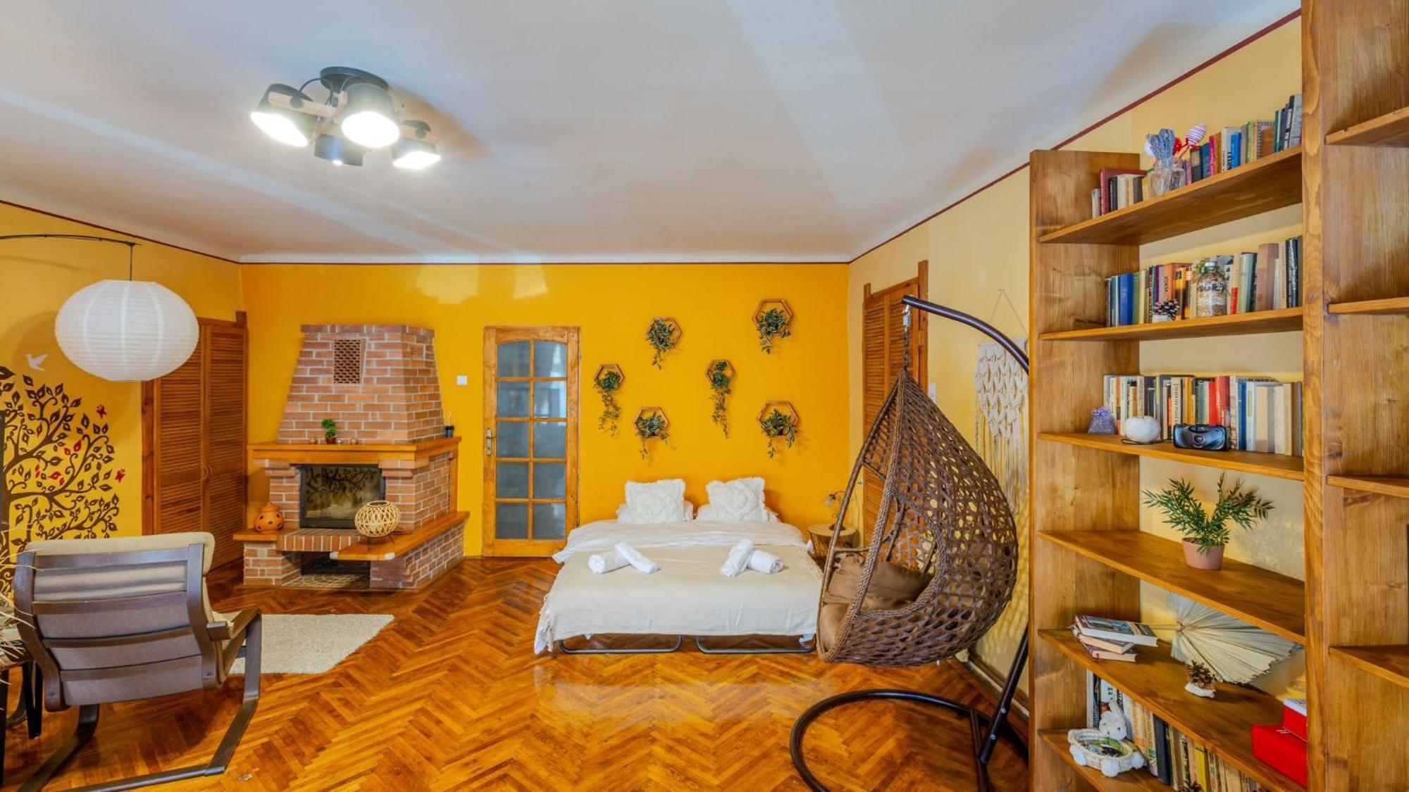 Tree House-Old Town Brasov Apartment Luaran gambar